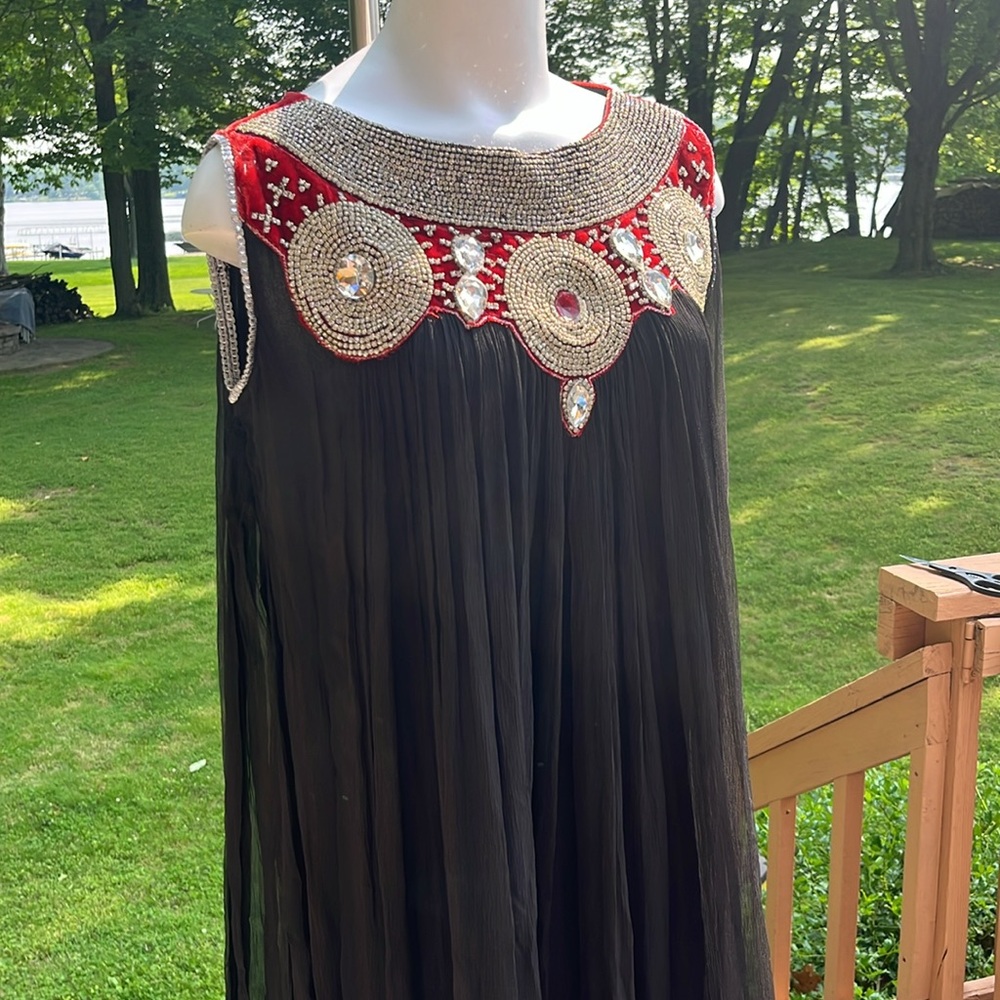 NWT Minahil glamorous beaded and sequined maxi M - Picture 3 of 11